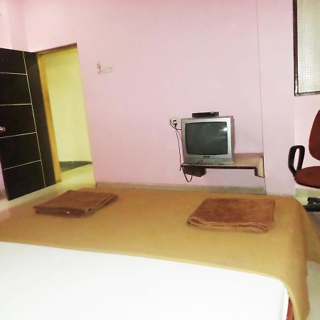 Ashtavinayak Residency Hotel ปูเน่ ภายนอก รูปภาพ