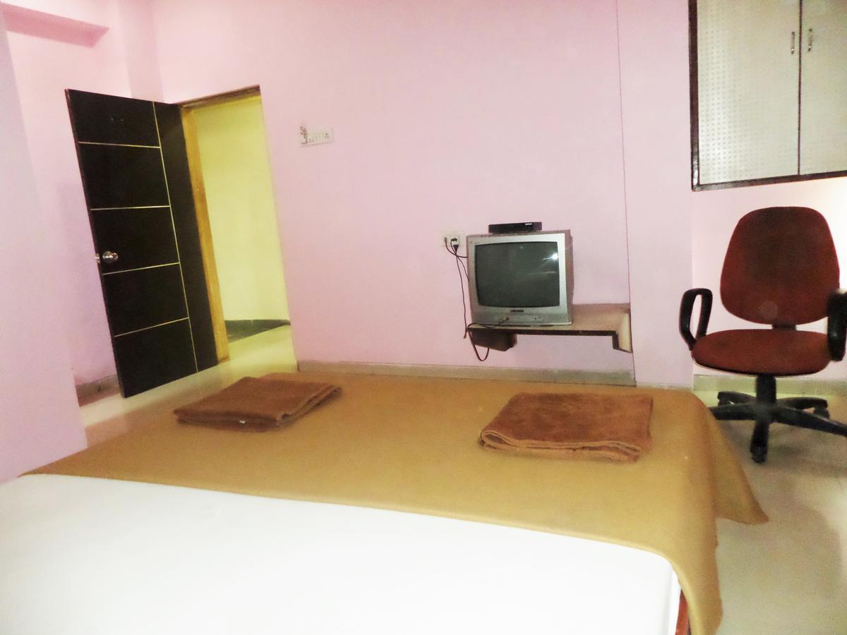 Ashtavinayak Residency Hotel ปูเน่ ภายนอก รูปภาพ