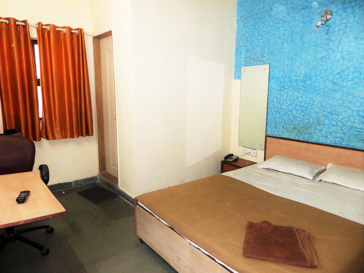 Ashtavinayak Residency Hotel ปูเน่ ภายนอก รูปภาพ